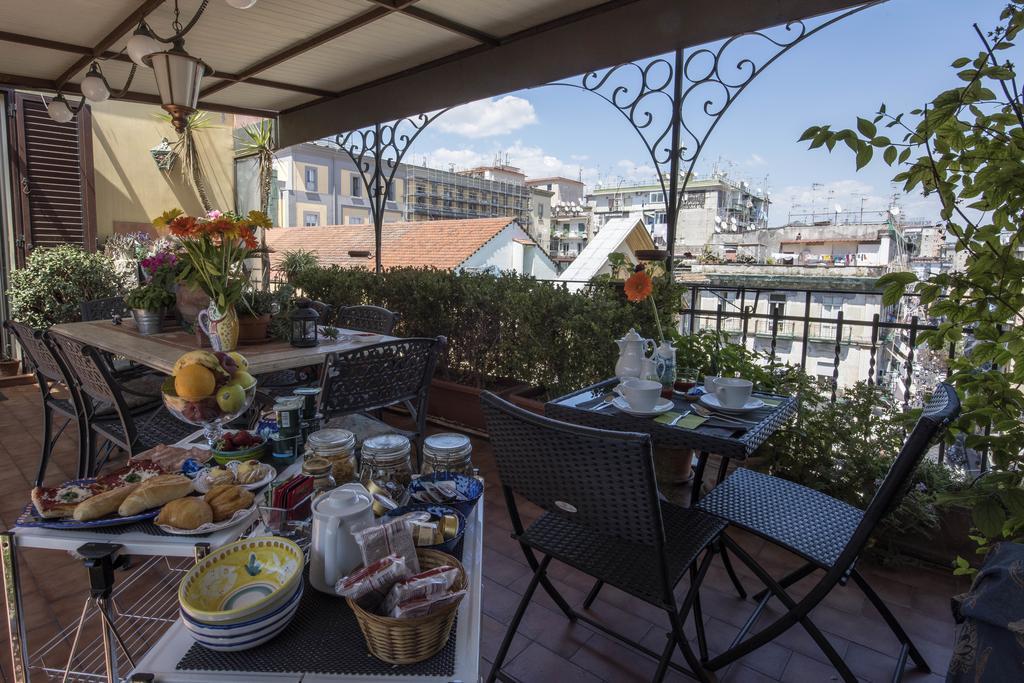 مبيت وإفطار نابولي Terrazza Duomo المظهر الخارجي الصورة